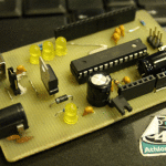Arduino-совместимая односторонняя плата с USB-портом